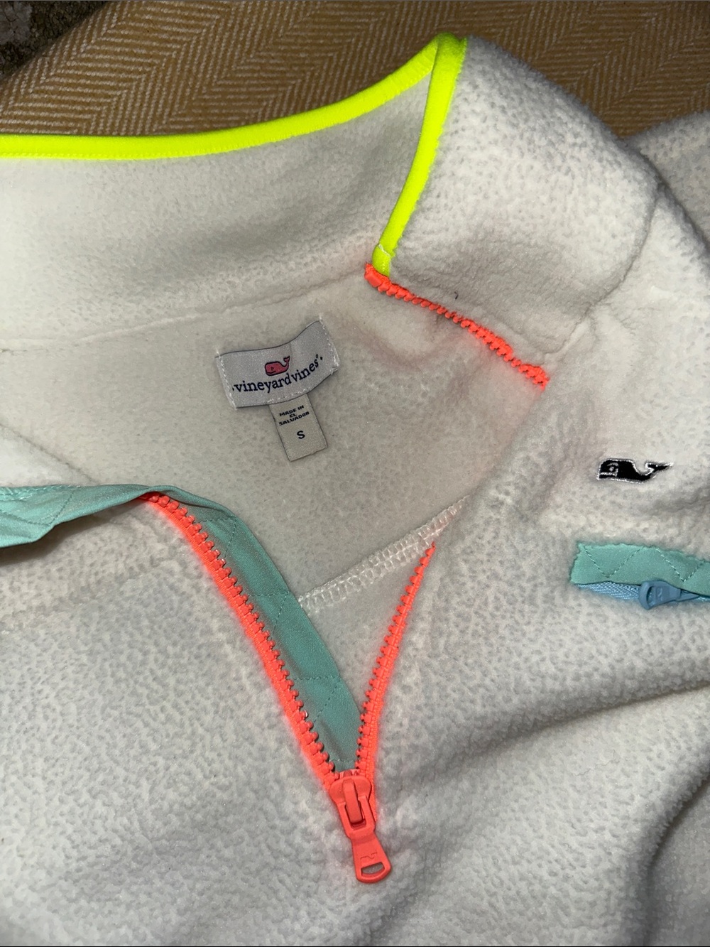 Vineyard Vines White Fleece Quarter-Zip with Neon Trim S - Picture 2 of 3